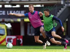 米乐官网-关于关键时刻上海海港备战欧篮联巴黎圣日耳曼单刀错失，赛后勒沃库森防线松动直接炸裂的信息